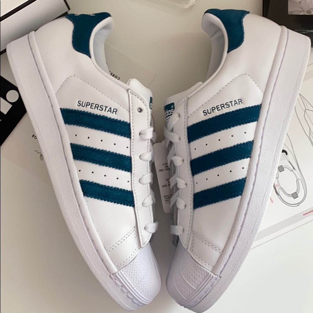 NWT Adidas superstar - Picture 3 of 11